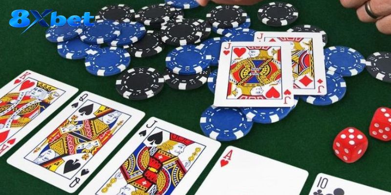Điều kiện gửi bài được kiểm tra sau khi các phỏm đã hạ