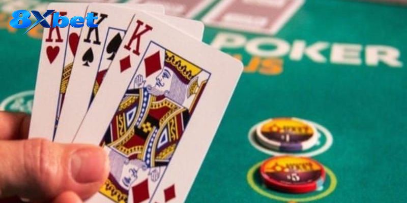 Poker Pineapple Ba Lá thay đổi ván cược từ ba lá tẩy